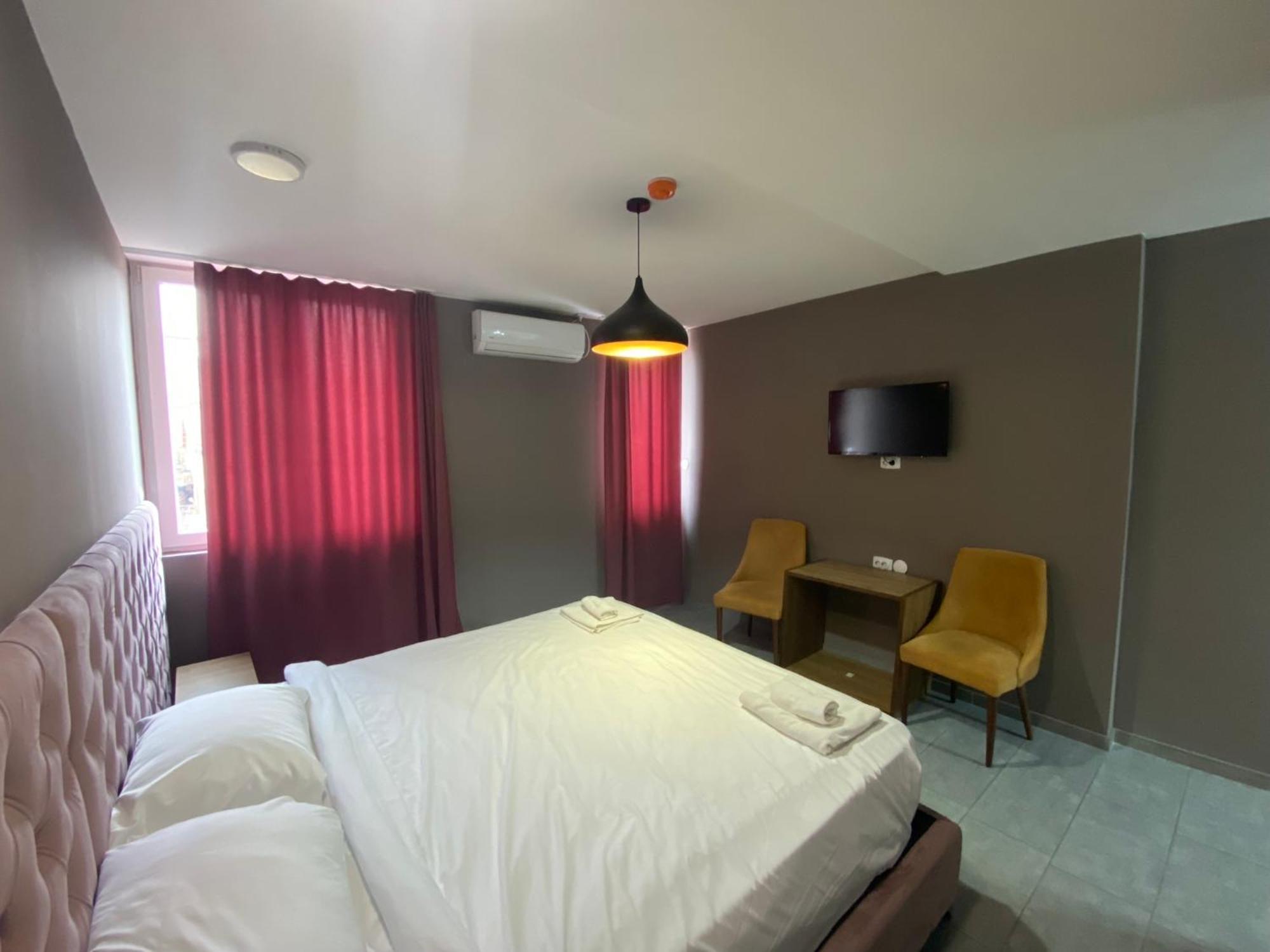 Hotel Fama Skopje Exteriér fotografie